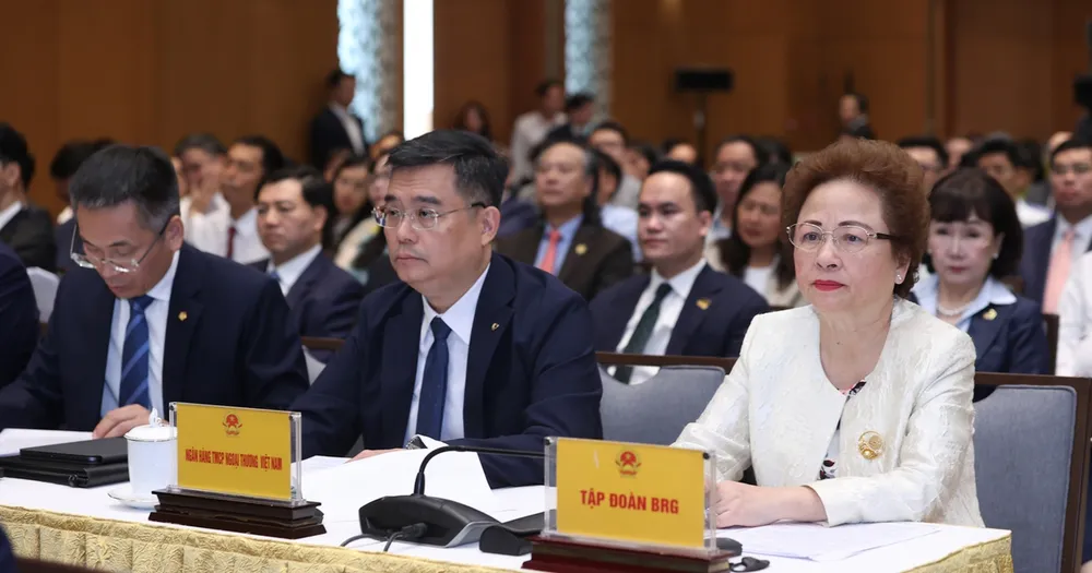 Đại diện các DN tham dự hội nghị Thường trực Chính phủ với cộng đồng doanh nghiệp chủ đề "Tháo gỡ điểm nghẽn - Khơi thông nguồn lực - Thúc đẩy tăng trưởng". Ảnh: VGP/Nhật Bắc.