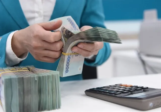 Tiền gửi dân cư lập kỷ lục hơn 10,82 triệu tỷ đồng