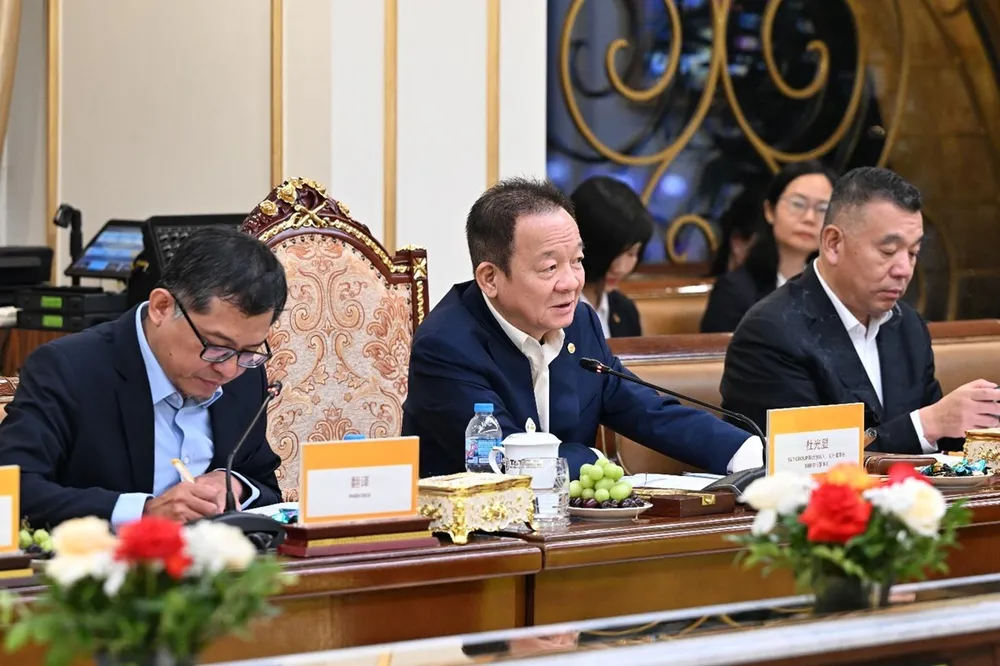 Nhà sáng lập, Chủ tịch điều hành T&amp;T Group Đỗ Quang Hiển phát biểu tại buổi làm việc.