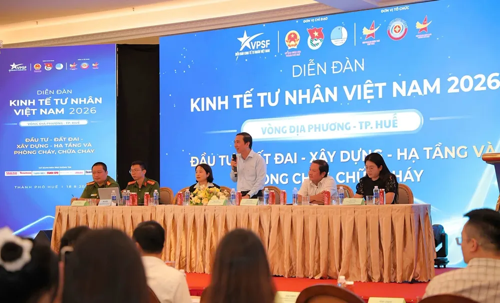 Lãnh đạo TP Huế đối thoại trực tiếp với doanh nghiệp Diễn đàn Kinh tế tư nhân Việt Nam vòng địa phương - Huế 2026.