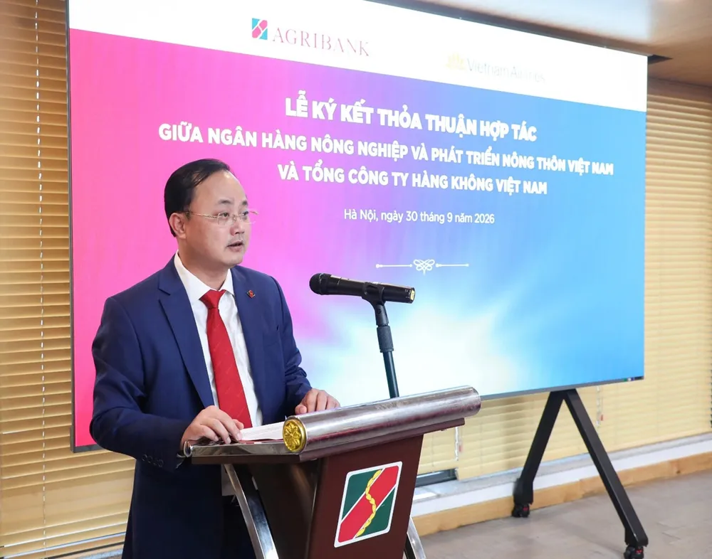 Agribank Vietnam Airlines 12.jpg
