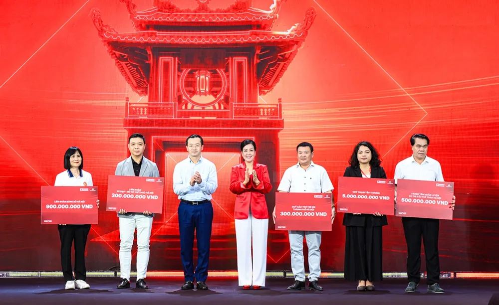 Đại diện Nhà Tài trợ Chiến lược Techcombank.jpg