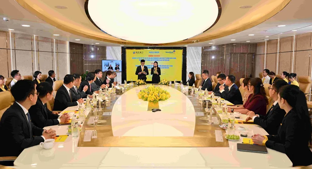 Nam A Bank ký kết 2.JPG