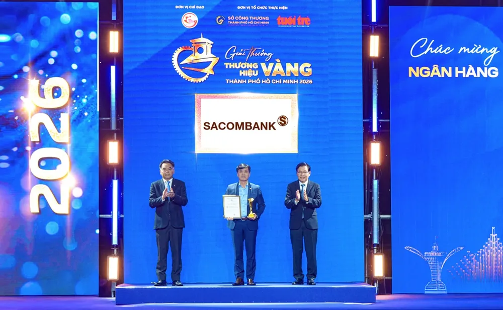 Ông Lê Đức Thịnh, Phó Tổng giám đốc Sacombank nhận giải thưởng “Thương hiệu Vàng TPHCM” 2026