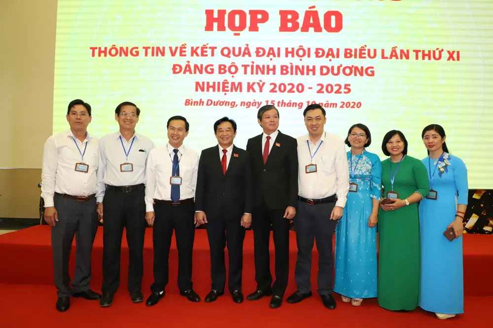 Bình Dương: Ủng hộ đồng bào miền Trung hơn 2,3 tỷ đồng ảnh 1