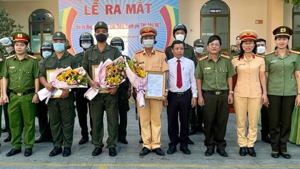 Lễ ra mắt Đội cơ động xử lý sự cố giao thông TP Thủ Dầu Một