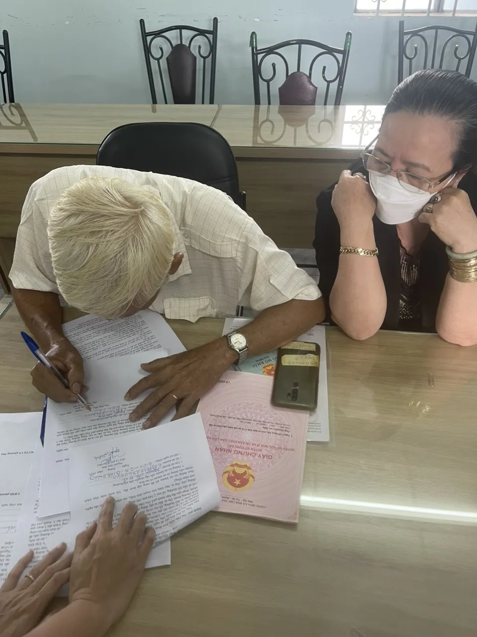 Trong buổi sáng, Trung tâm phát triển quỹ đất TP Thủ Dầu Một, đã hoàn thành chi trả đợt 1 cho 53 cá nhân, 1 tổ chức