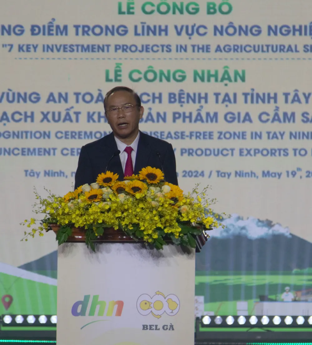 Thứ trưởng Phùng Đức Tiến.jpg