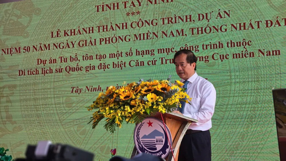 Khánh thành TƯ cực 1.jpg