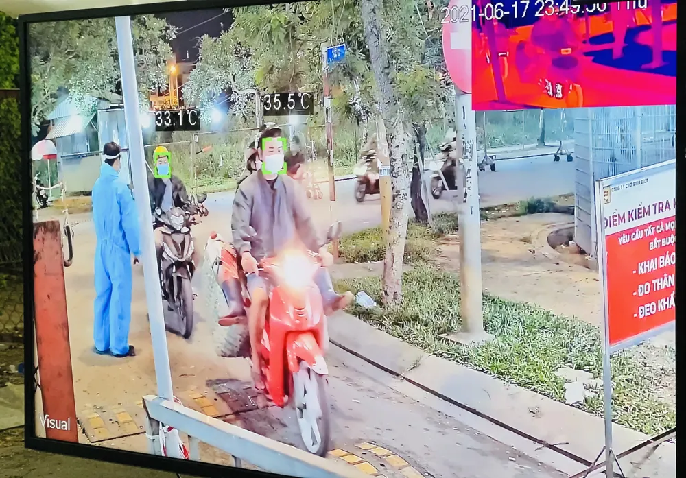 Phó Chủ tịch UBND TPHCM Dương Anh Đức kiểm tra đột xuất chợ đầu mối lúc nửa đêm ảnh 5