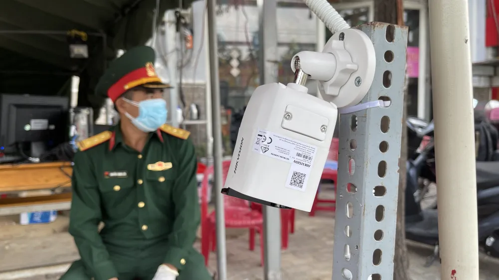 Hệ thống camera soi chiếu giấy tờ tại chốt kiểm soát dịch ảnh 4