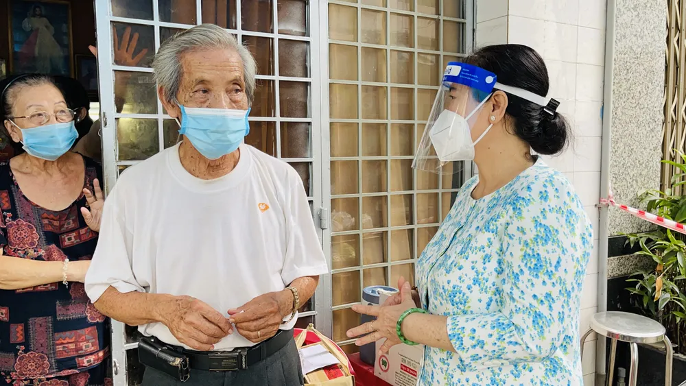 Chủ tịch HĐND TPHCM Nguyễn Thị Lệ: Các địa phương giãn cách triệt để, không để lây lan mới ảnh 6