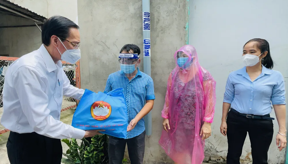 Ghi nhận sự đóng góp của người dân tham gia tự quản chốt bảo vệ “vùng xanh” ảnh 3