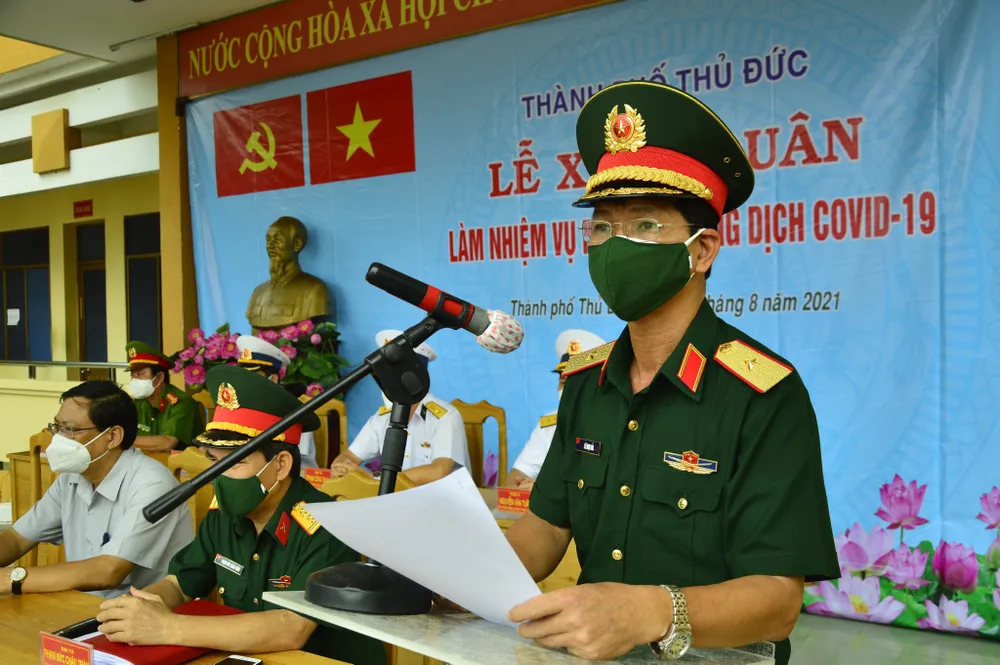 300 cán bộ, học viên Trường Cao Đẳng Hải quân và Trường Sĩ quan Lục Quân 2 tham gia chống dịch  ảnh 1