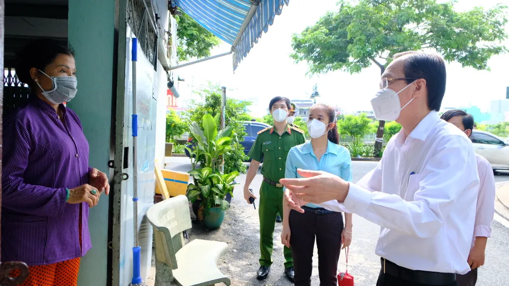 Để dân đói địa phương chịu trách nhiệm ảnh 2