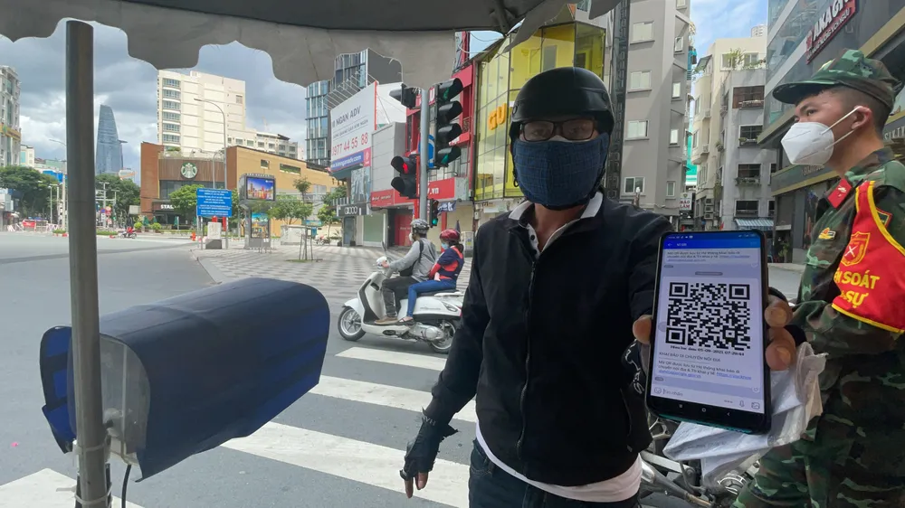 Công an TPHCM phát hiện hơn 17.000 người ra đường không lý do chính đáng ảnh 2