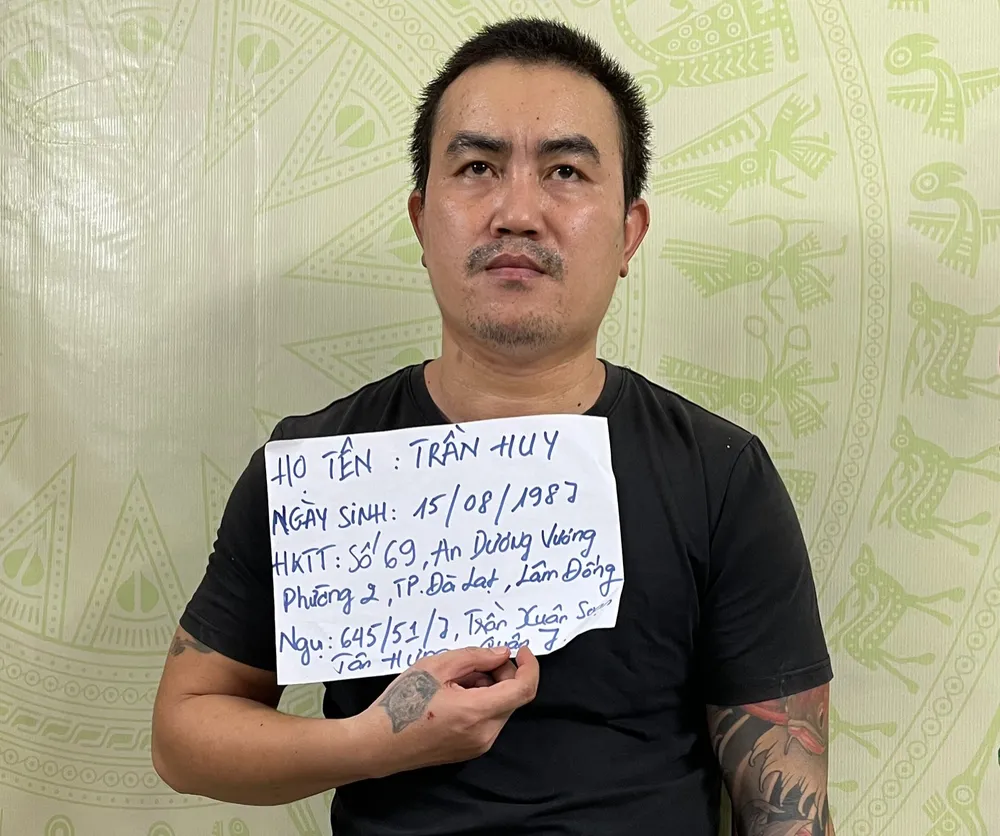 Vụ án mạng ở quận 7: Bàn giao cho Công an TPHCM điều tra ảnh 1