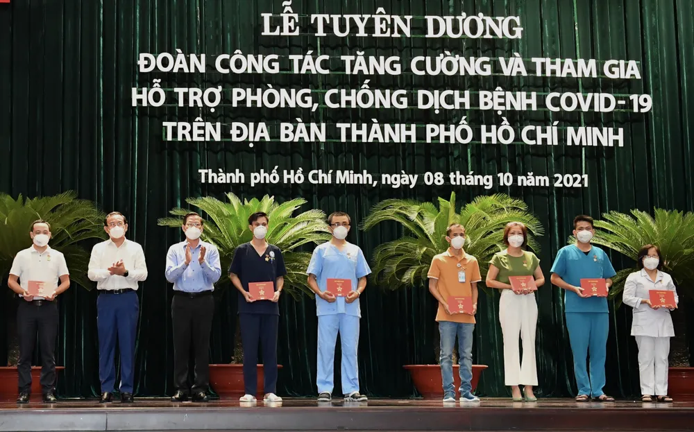 Lực lượng chi viện vào TPHCM bằng cả lương tâm và sự hy sinh ảnh 4