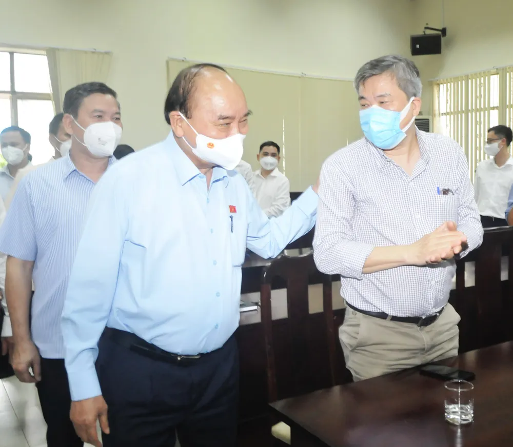 Cử tri kiến nghị có chính sách lâu dài chăm lo cho trẻ mồ côi vì Covid-19 ảnh 1