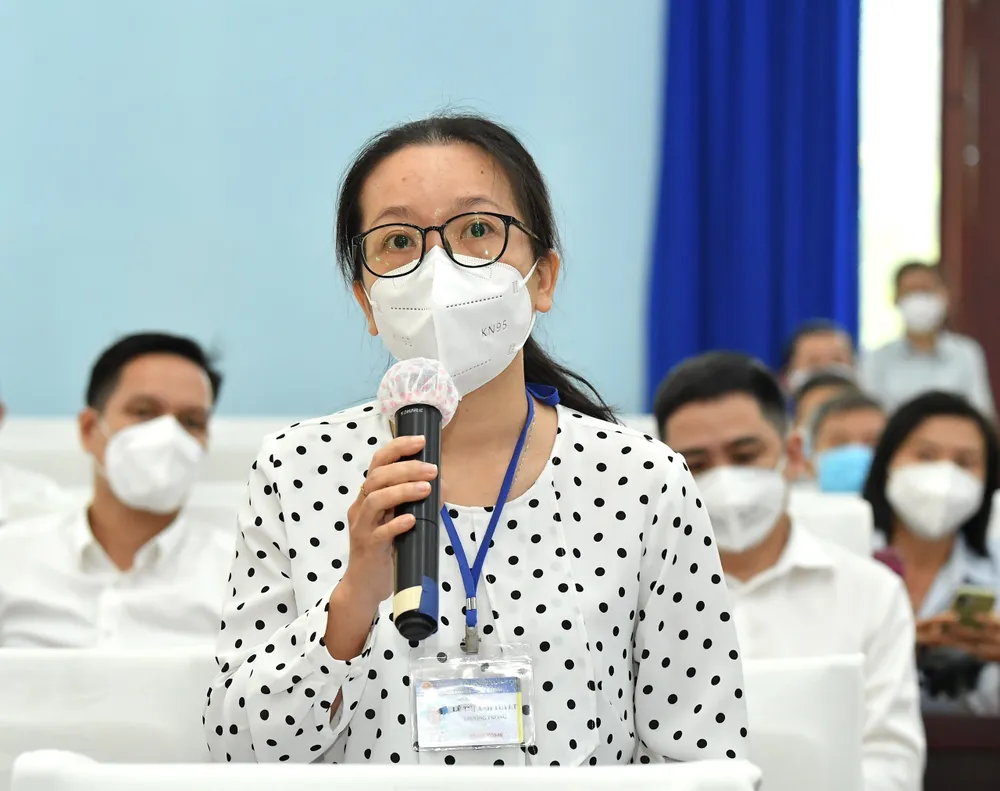 Cử tri đề nghị tổ chức đưa đón công nhân trở lại TPHCM làm việc  ảnh 6