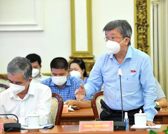 Đại biểu Quốc hội kiến nghị TPHCM đón người dân trở lại, sớm có chiến lược “bình thường mới” tổng thể ảnh 6