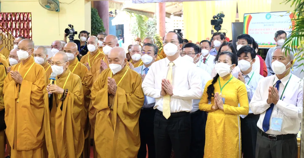 Ghi nhận đóng góp của tăng ni, phật tử quận 8 trong phòng chống dịch Covid-19 ảnh 2