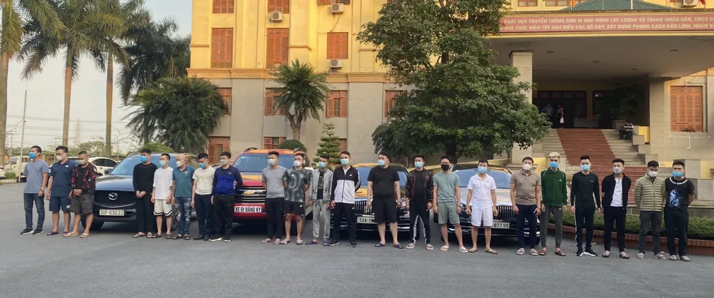 Triệt phá đường dây cờ bạc qua mạng gần 14.000 tỷ đồng ảnh 1