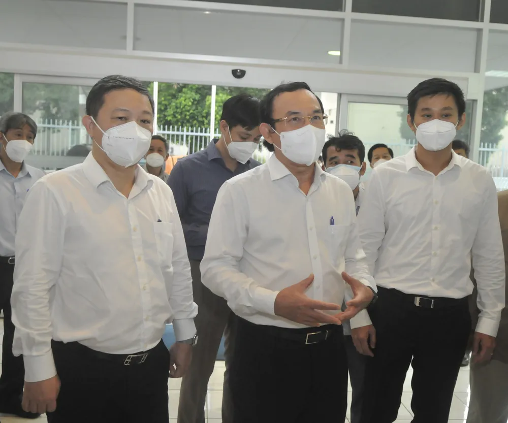 Bí thư Thành ủy TPHCM Nguyễn Văn Nên: Đồng hành, sát cánh cùng doanh nghiệp vượt qua khó khăn ảnh 2