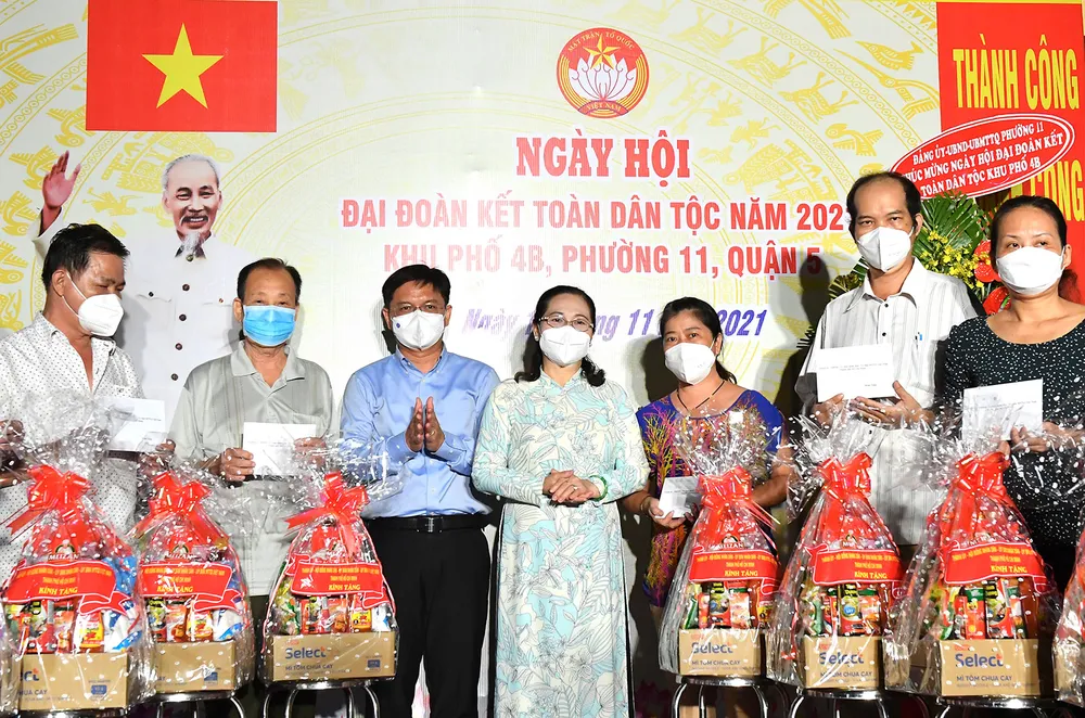 Chủ tịch HĐND TPHCM Nguyễn Thị Lệ: Kịp thời giải quyết các kiến nghị của người dân về gói hỗ trợ ảnh 1