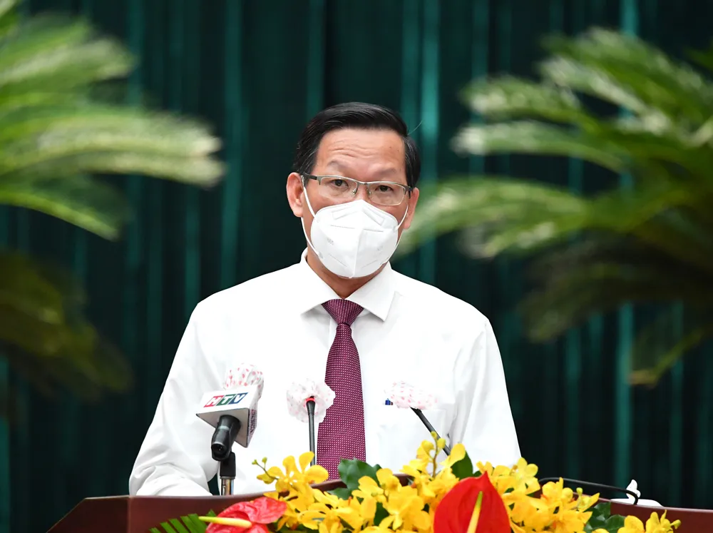 Chiều nay, Chủ tịch UBND TPHCM Phan Văn Mãi trả lời chất vấn tại kỳ họp HĐND TPHCM khóa X ảnh 1