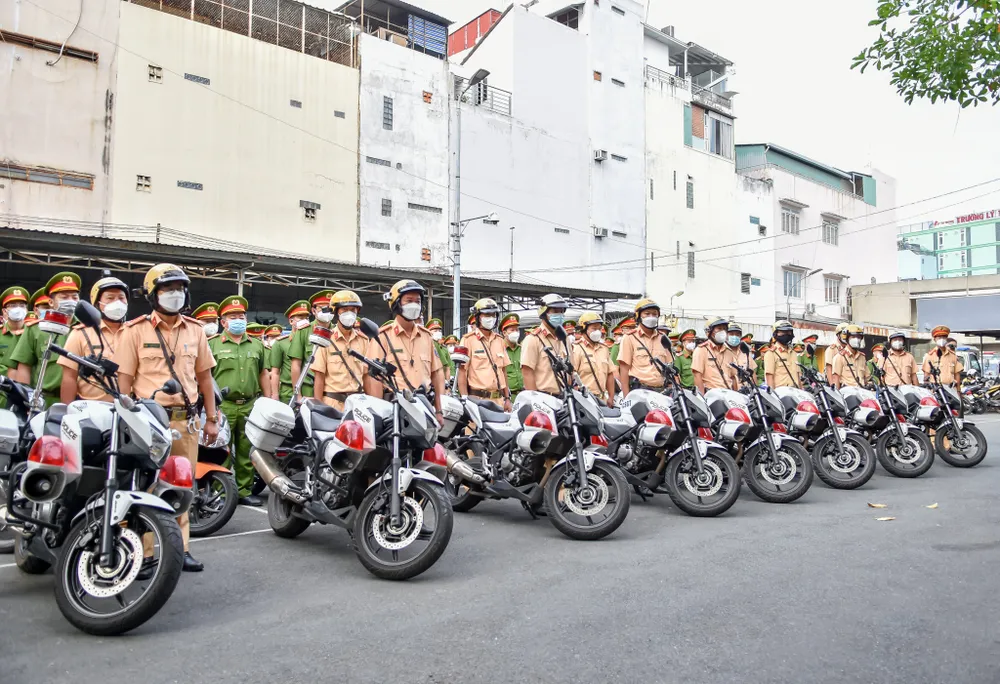 Xử lý nghiêm tập thể, cá nhân để tội phạm lộng hành trên địa bàn ảnh 9