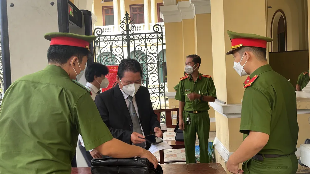 Xét xử ông Tất Thành Cang trong vụ án gây thiệt hại tài sản nhà nước gần 670 tỷ đồng ảnh 4