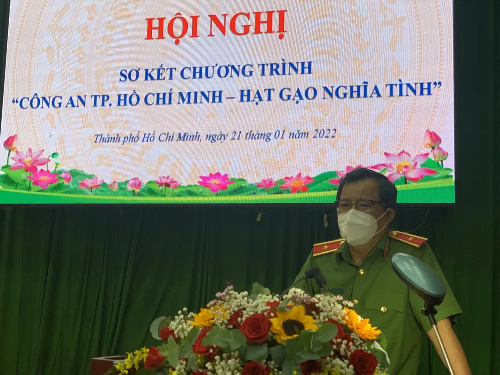 Công an TPHCM đưa gần 2.500 tấn gạo nghĩa tình đến người dân gặp khó khăn ảnh 4