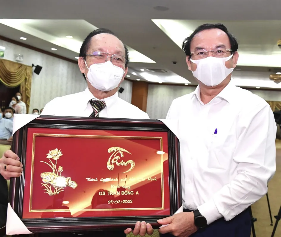 Đưa TPHCM trở thành trung tâm y tế chuyên sâu của cả nước, ngang tầm khu vực ảnh 1