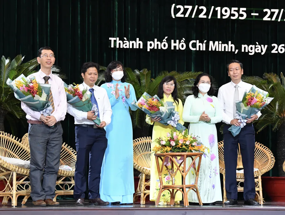 Bí thư Thành ủy TPHCM Nguyễn Văn Nên: Tập trung chăm lo lực lượng tuyến đầu, y tế cơ sở ảnh 4