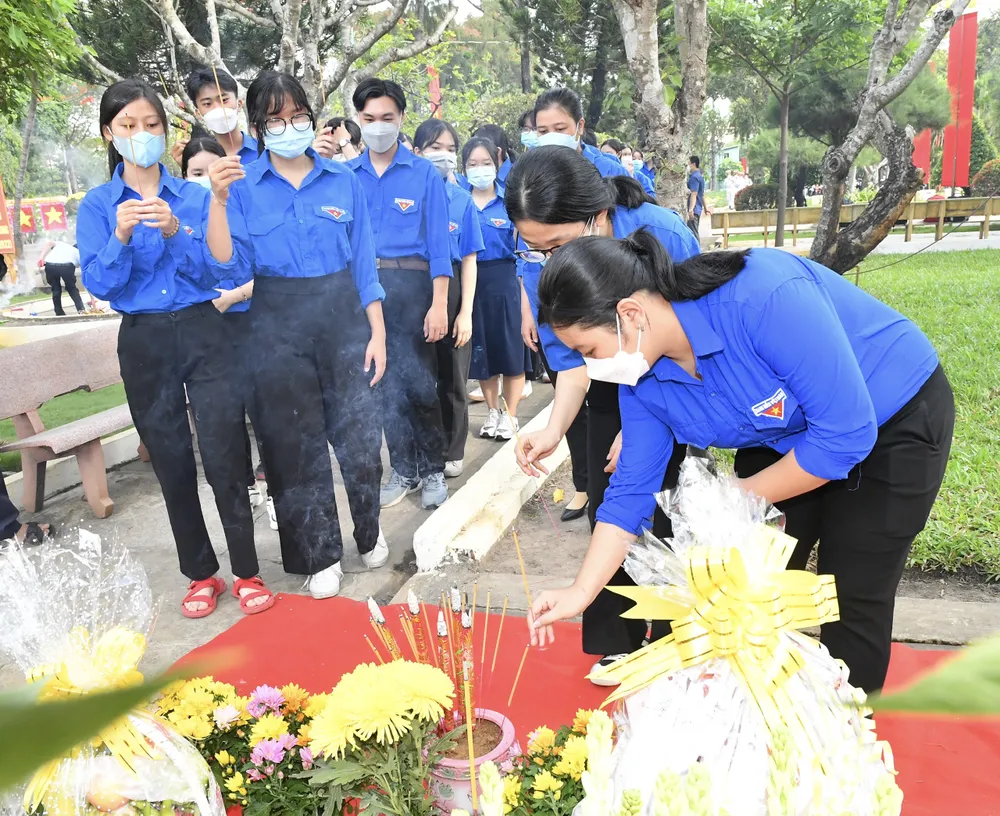 Người con ưu tú của quê hương Chợ Lớn - Long An ảnh 5