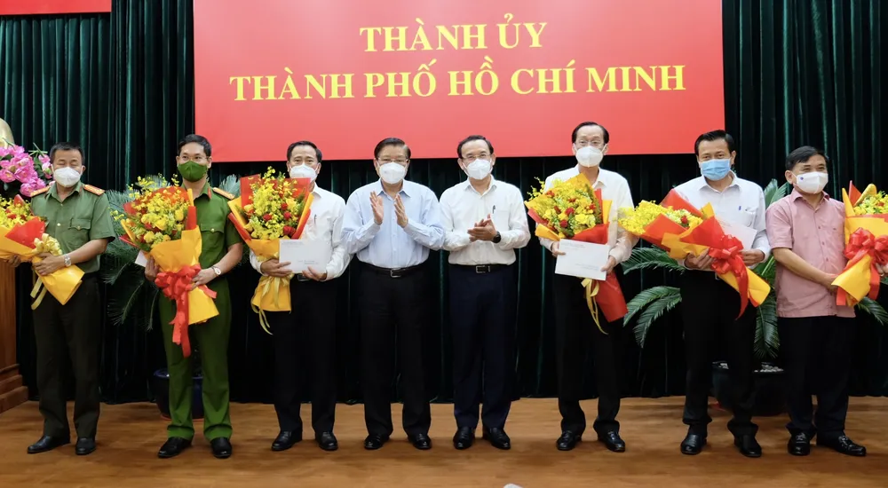 Trưởng Ban Nội chính Trung ương Phan Đình Trạc: Đẩy nhanh tiến độ xử lý một số sai phạm tại TPHCM ảnh 3