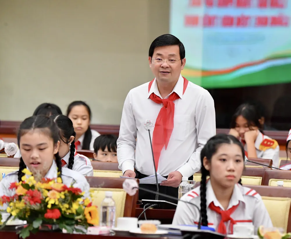 Trang bị cho thiếu nhi kỹ năng sàng lọc thông tin và biết chọn cái hay, cái tốt để học ảnh 3