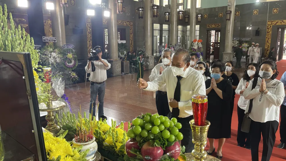 Lãnh đạo, nguyên lãnh đạo Đảng, Nhà nước viếng cô Bảy Huệ ảnh 7