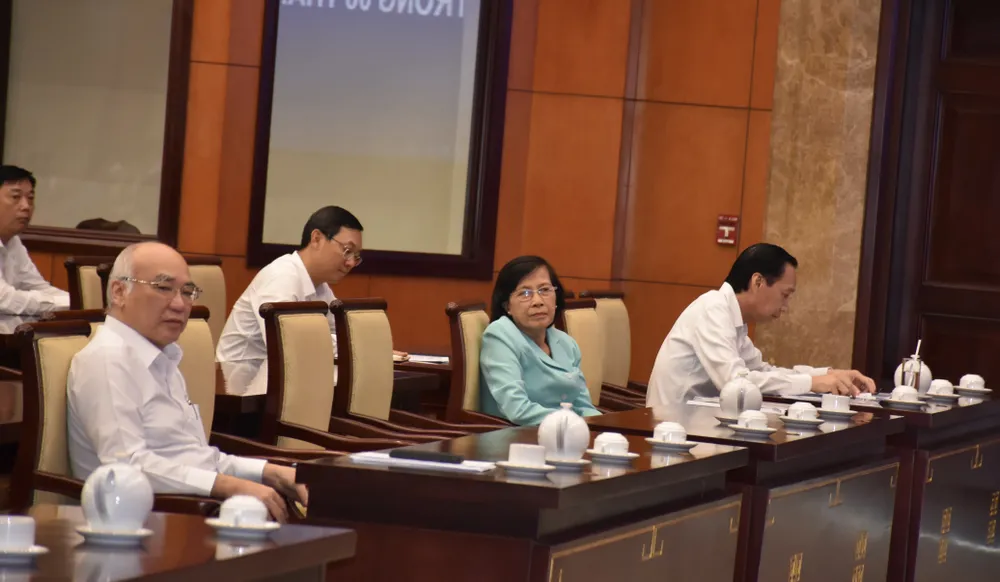 Thành ủy TPHCM tổ chức hội nghị thông tin thời sự đến cán bộ chủ chốt ảnh 2