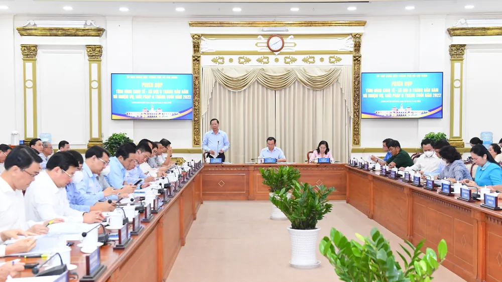 TPHCM tháo gỡ điểm nghẽn, tạo đà tăng tốc kinh tế - xã hội ảnh 1