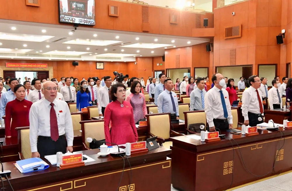 HĐND TPHCM chất vấn UBND TPHCM, Sở Xây dựng về chương trình phát triển nhà ở ảnh 2