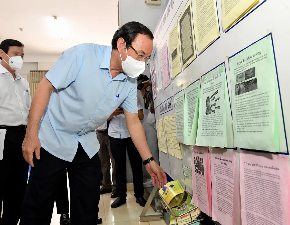 Quan tâm chia sẻ, hỗ trợ nhân viên y tế gắn bó với nghề ảnh 1