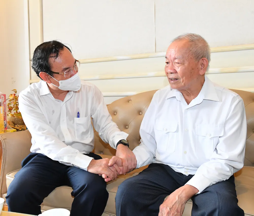 Anh hùng lực lượng vũ trang kể chuyện đền ơn đáp nghĩa  ảnh 2