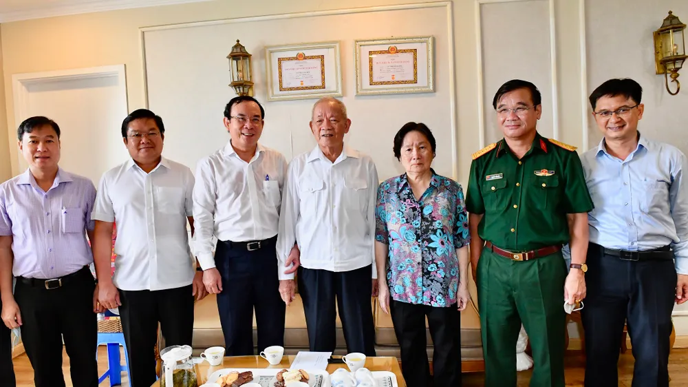 Anh hùng lực lượng vũ trang kể chuyện đền ơn đáp nghĩa  ảnh 1