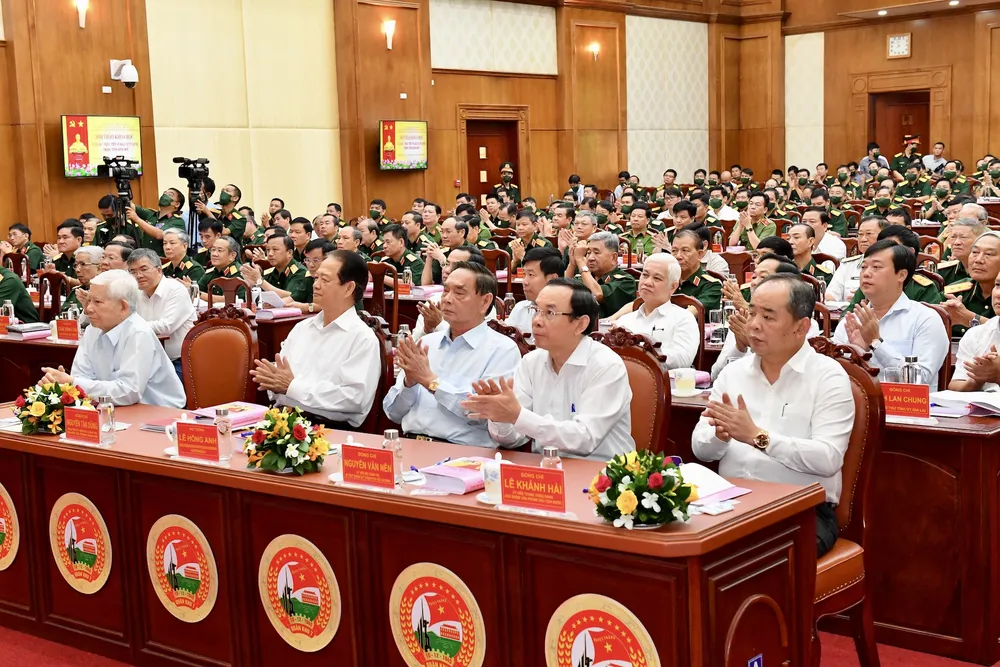 Phát huy nguồn lực, tiềm năng sáng tạo trong dân để xây dựng và bảo vệ Tổ quốc ảnh 2