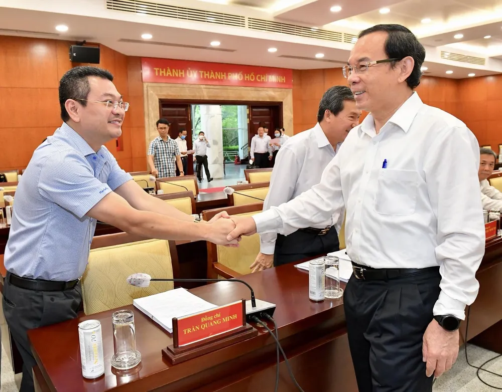 Bí thư Thành ủy TPHCM Nguyễn Văn Nên: Tìm giải pháp cho các vụ việc vướng mắc, khó khăn tồn đọng chưa xử lý  ảnh 2