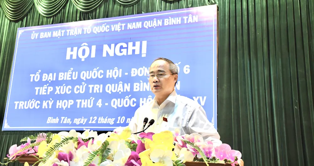 Cử tri kiến nghị cần sớm ổn định thị trường xăng dầu ảnh 1