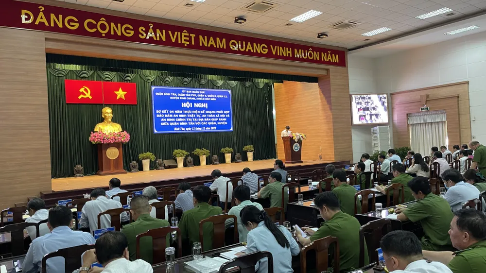 Đảm bảo an ninh trật tự ở các quận, huyện giáp ranh ngoại thành TPHCM ảnh 4