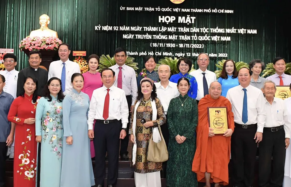Mặt trận Tổ quốc Việt Nam TPHCM đóng góp nguồn lực to lớn xây dựng thành phố phát triển ảnh 1